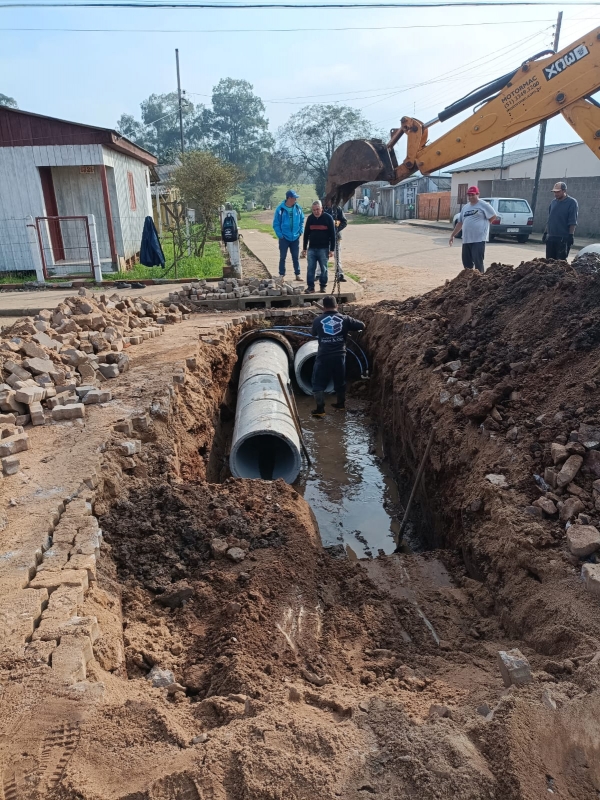 Secretaria De Obras Atua Em Tr S Frentes De Trabalho Radiofandango